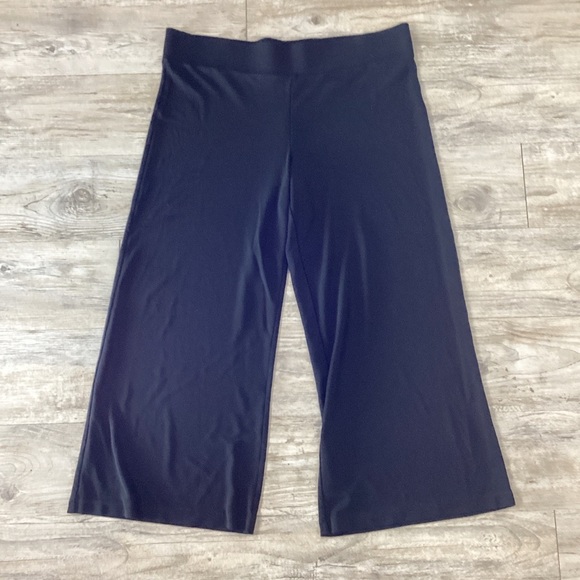 DKNY Women’s Black Blend Wide Leg Cropped Pants Gartered Waistband - Picture 2 of 3